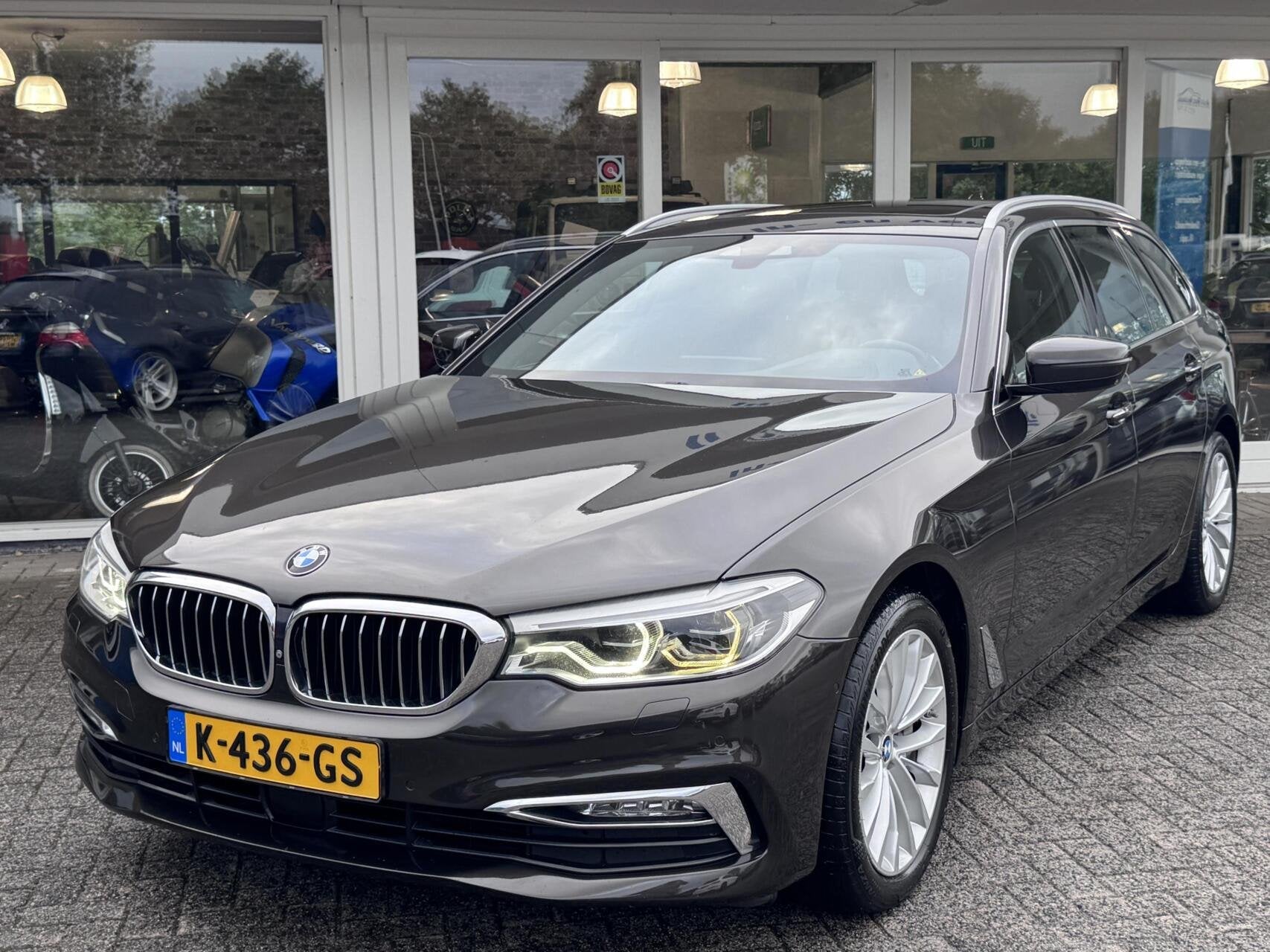 BMW 5-serie Touring 540i 6 cilinder 340pk xDrive High Execut, Automaat, Dealer onderhouden, Gebruikt, Euro 6