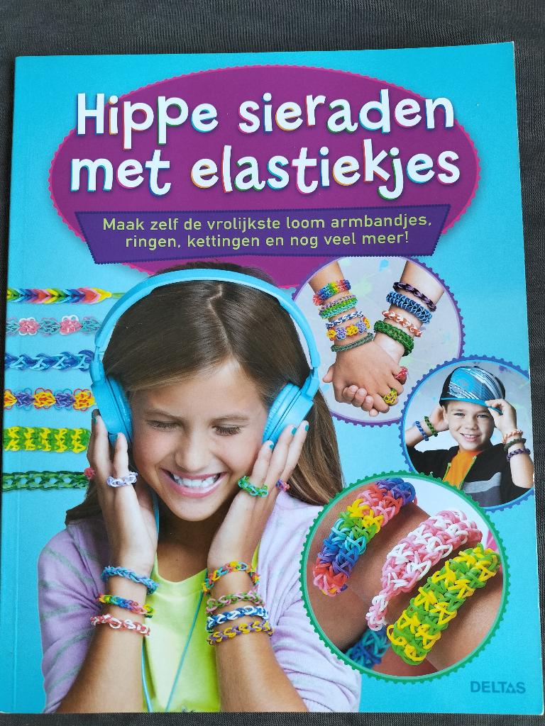 Hippe sieraden met elastiekjes / loom armbandjes enz, Boeken, Kinderboeken | Jeugd | onder 10 jaar, Zo goed als nieuw, Non-fictie