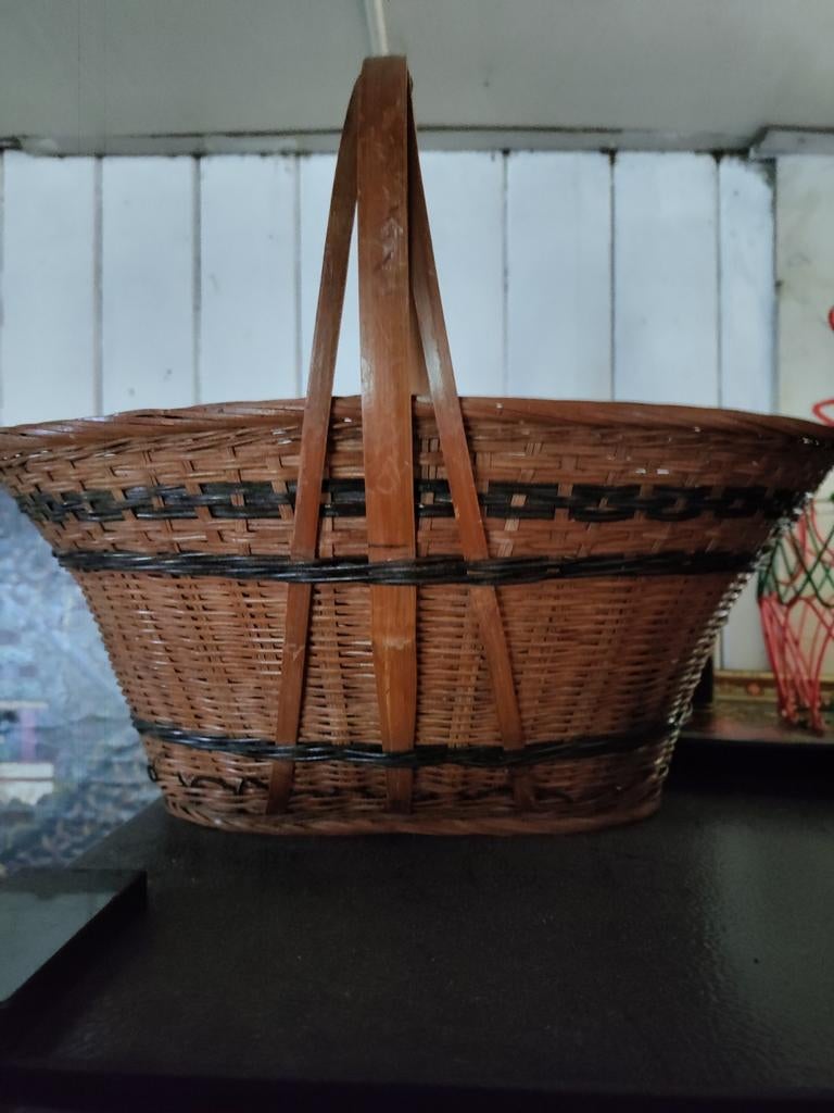 Vintage handmade mand met hengel, Ophalen of Verzenden