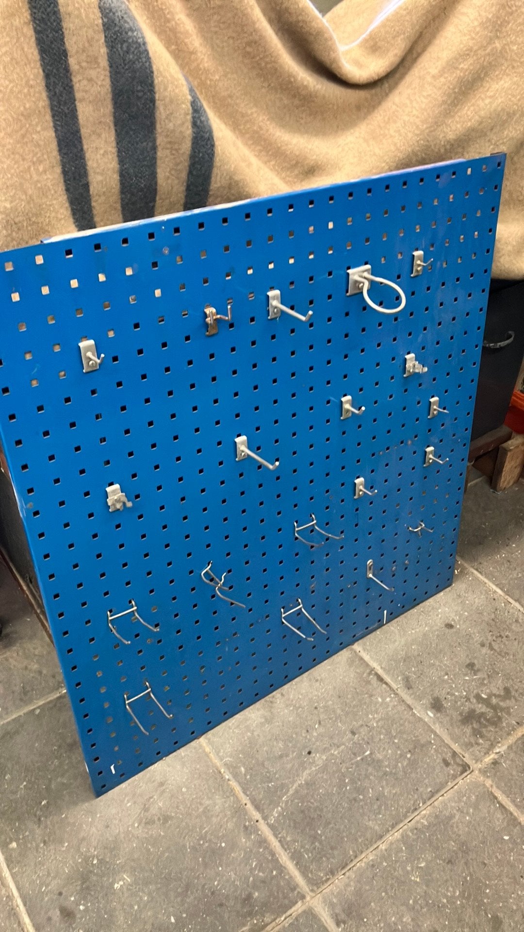 Metalen gereedschapsbord 100x95 cm, Doe-het-zelf en Verbouw, Gereedschap | Handgereedschap, Ophalen of Verzenden, Zo goed als nieuw