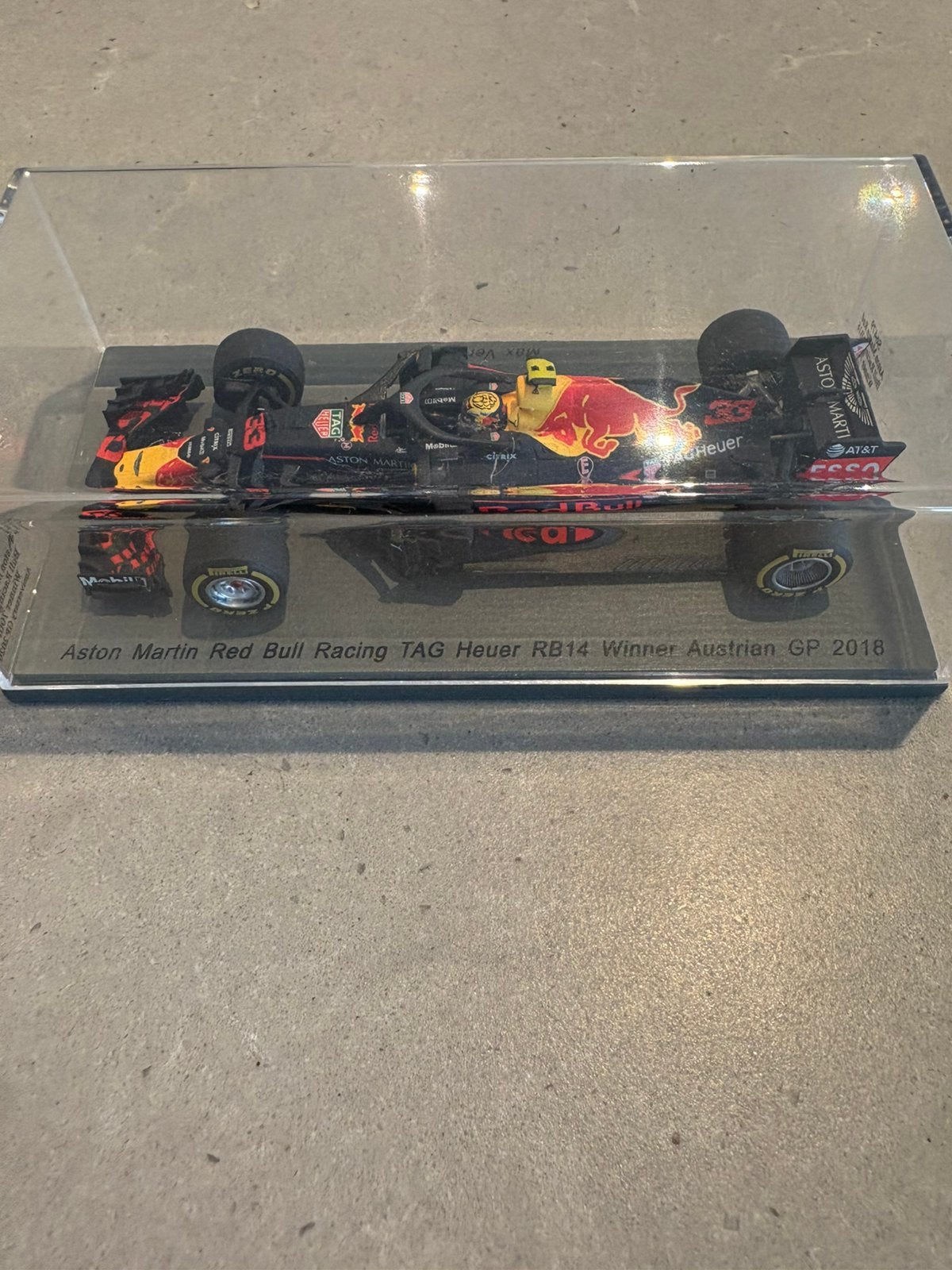 Schaalmodel max verstappen winnaar oostenrijk 2018, Ophalen of Verzenden, Zo goed als nieuw, Formule 1