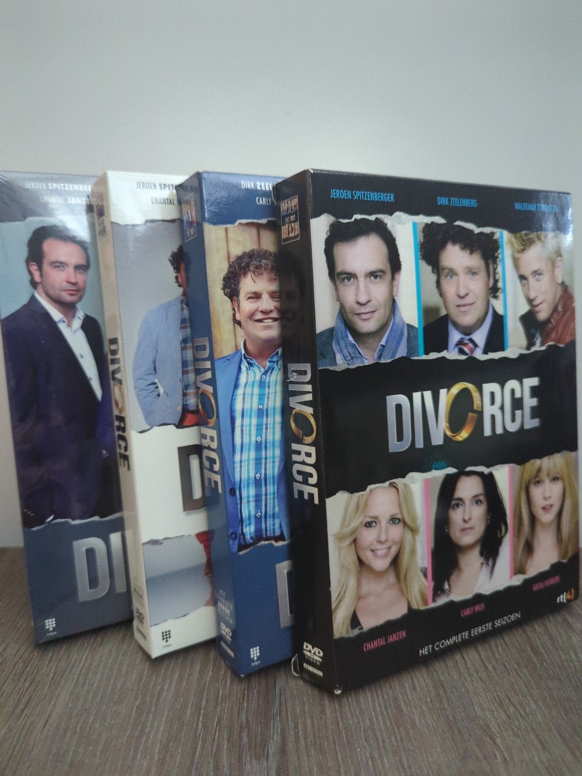 Divorce - 4 seizoenen, Gebruikt, Seizoen 1, Nederlands, Vanaf 9 jaar