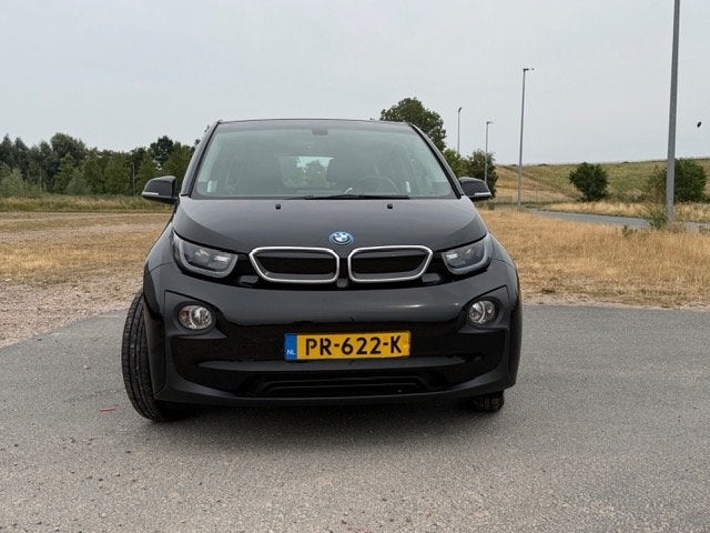 BMW i3 2017 Zwart, Auto's, BMW, Automaat, Achterwielaandrijving, Lederen bekleding, 4 stoelen