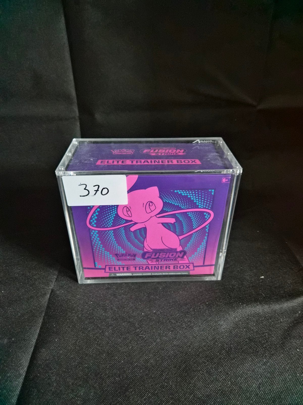 Pokémon Fusion Strike Elite Trainer Box (ETB) Mew