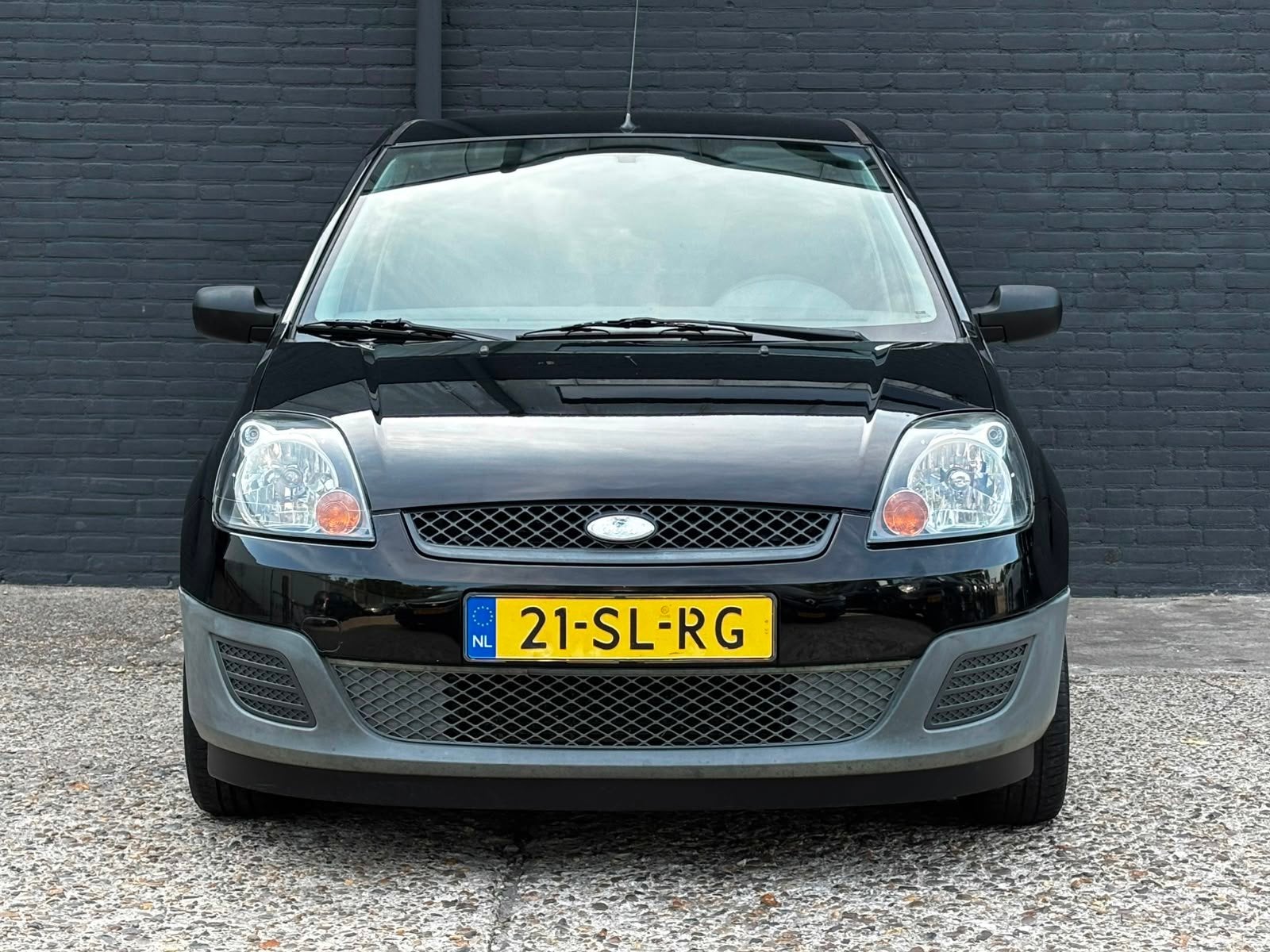 Ford Fiesta 1.3-8V Champion TREKHAAK|AIRCO|NWE APK, 1299 cc, Stof, Zwart, 4 cilinders