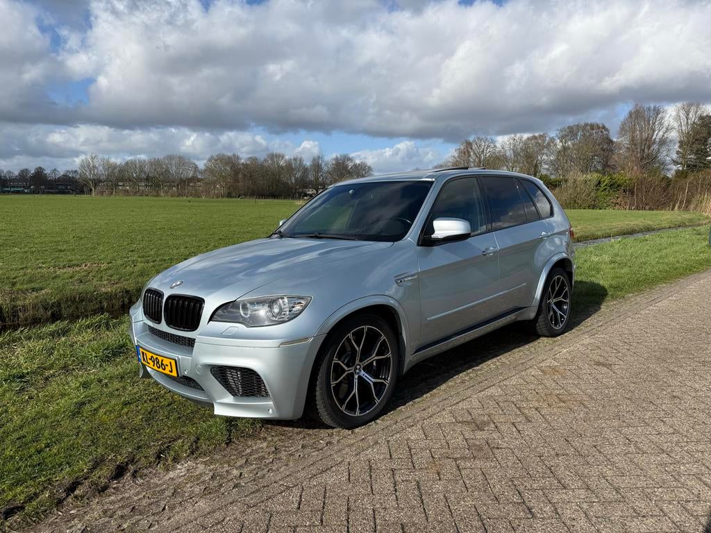 BMW X5 4.4 I M AUT 2010 Grijs, Automaat, 4395 cc, Vierwielaandrijving, Particulier