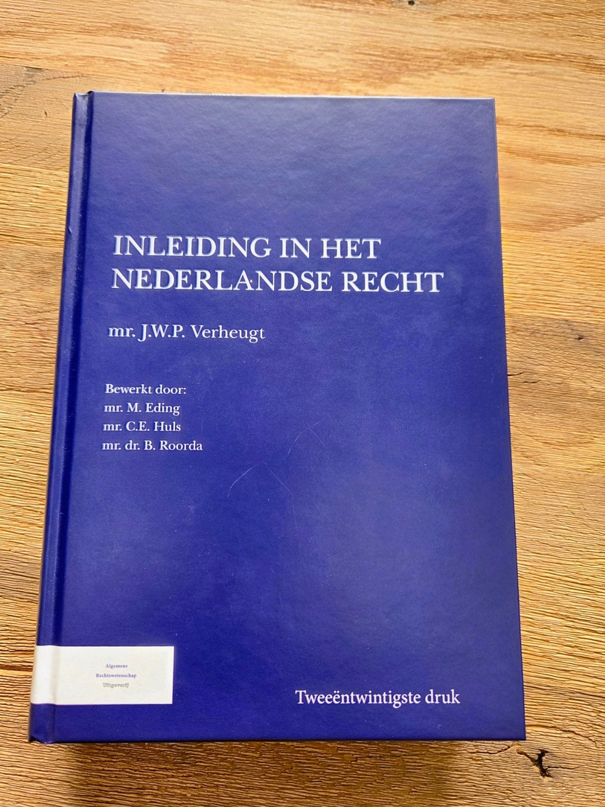 Inleiding in het Nederlandse Recht - mr. J.W.P. Verheugt, Mr. J.W.P. Verheugt, Zo goed als nieuw, Gamma, HBO
