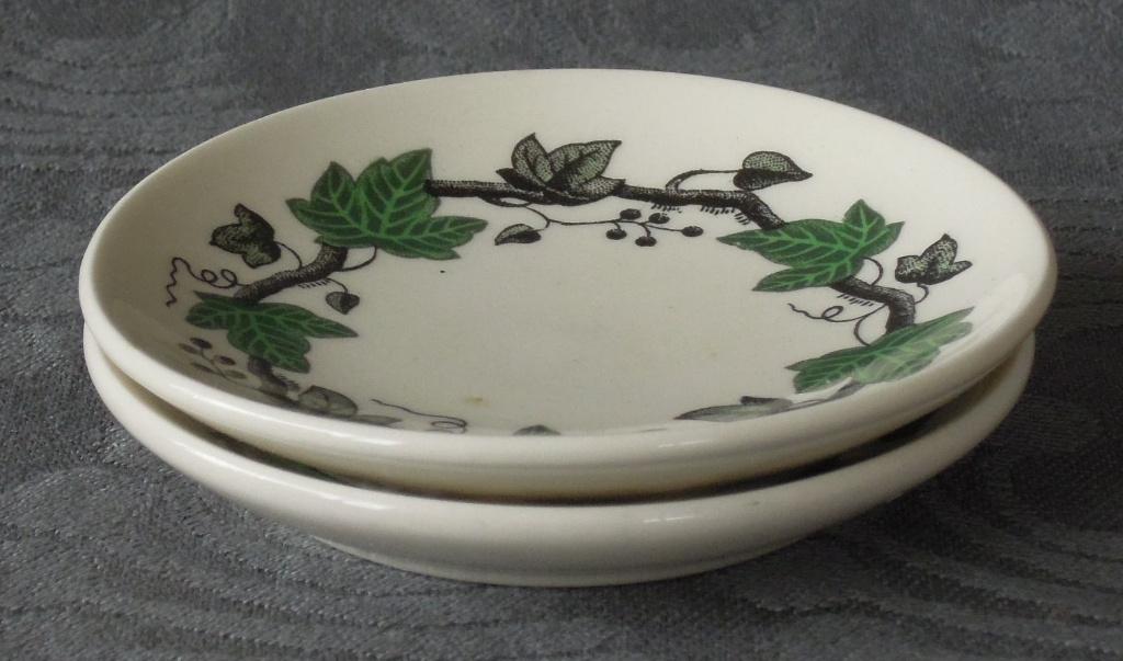 Nr RR26: 1 paar Wedgwood Stratford bonbonschaaltjes, Wedgwood, Overige typen, Ophalen of Verzenden, Zo goed als nieuw
