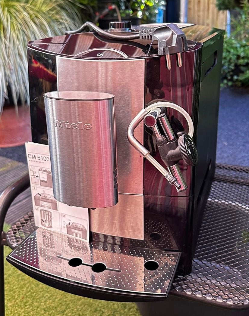 Miele koffiemachine CM 5100 kleur zwart, Ophalen, Gebruikt, Koffiemachine