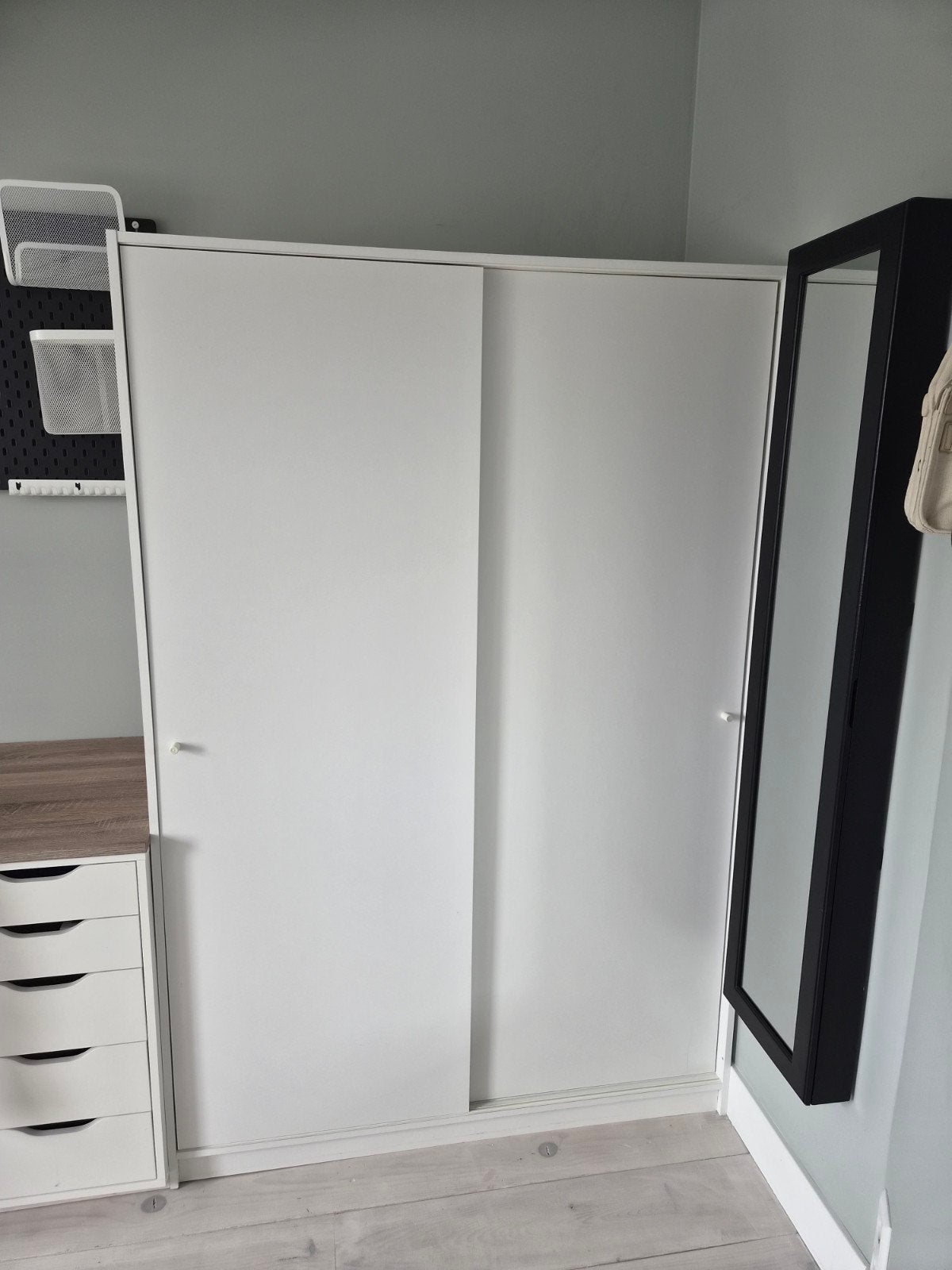 Ikea KLEPPSTAD Schuifdeurkast wit 117x55x176 cm, Ophalen, Met deur(en), Gebruikt, 100 tot 150 cm