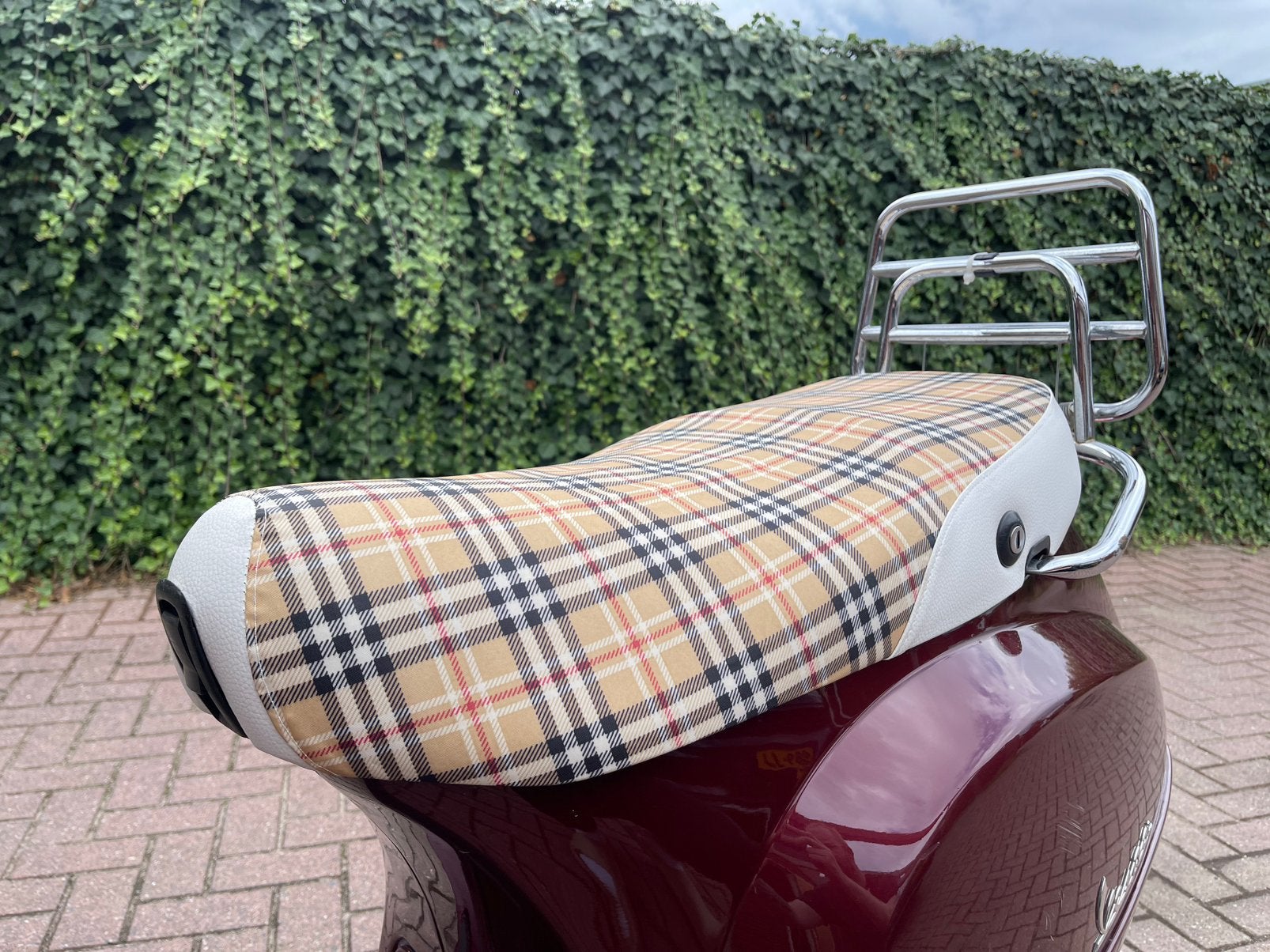 Vespa lx zadel “burberry look”, Ophalen of Verzenden, Zo goed als nieuw, Zadel, Vespa