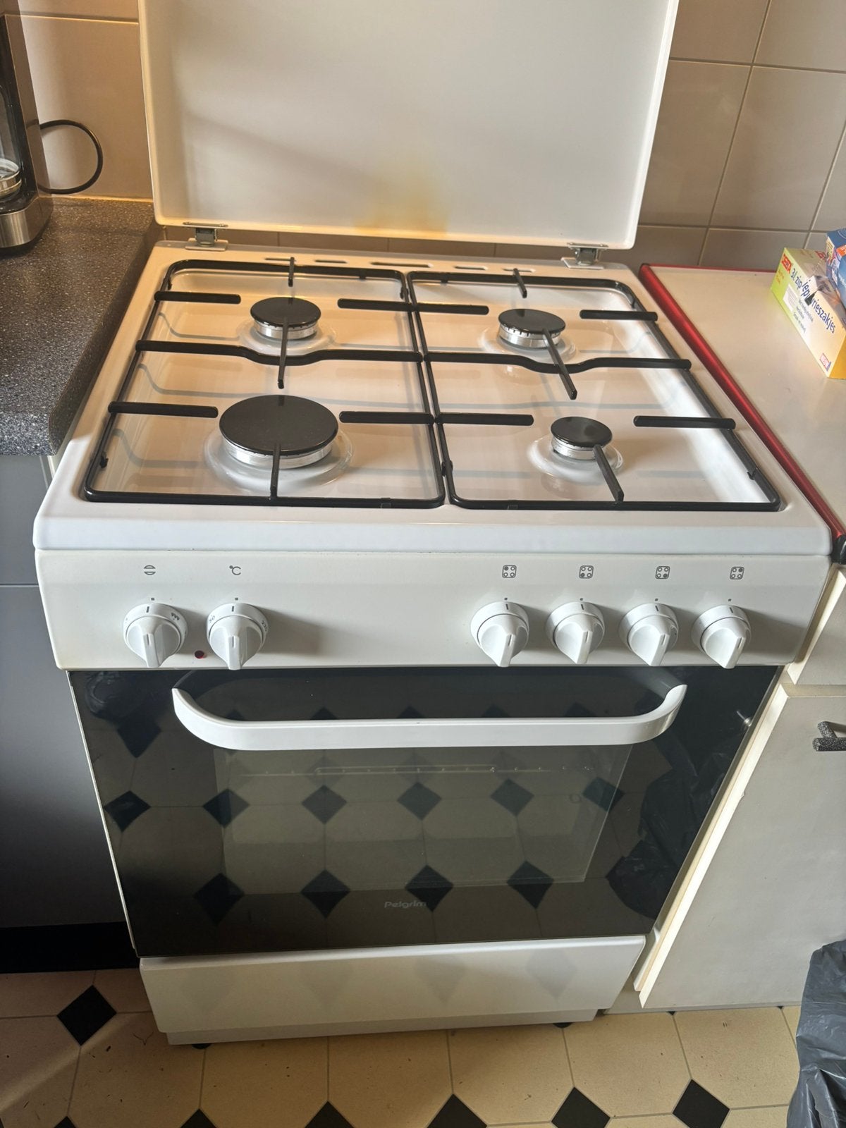 Pelgirm gasfornuis met oven, Witgoed en Apparatuur, Ophalen, 4 kookzones, Zo goed als nieuw, Gas