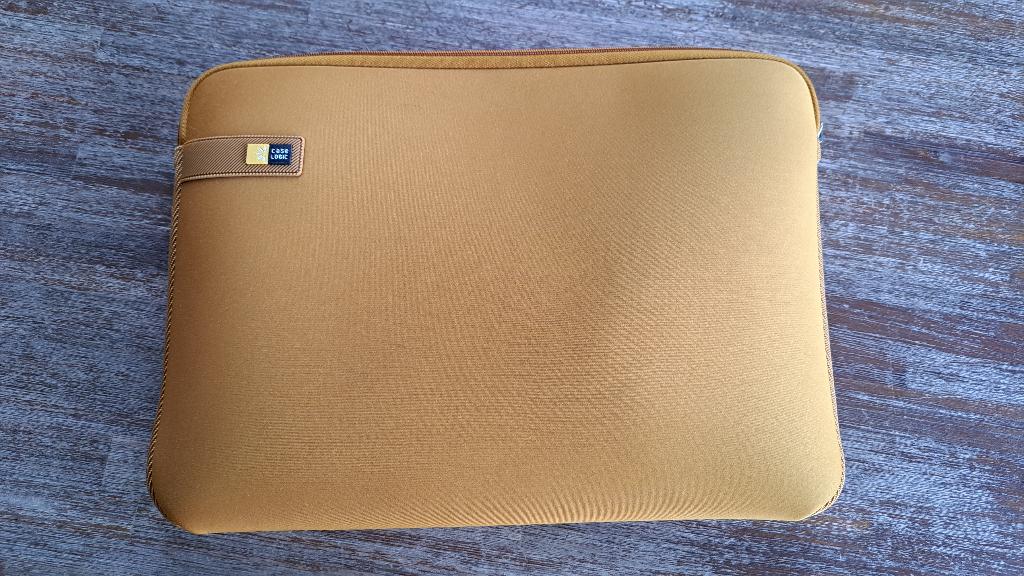 CaseLogic Sleeve laptophoes voor 15 of 16 inch laptop, Ophalen of Verzenden, 16 inch, Zo goed als nieuw, Case Logic