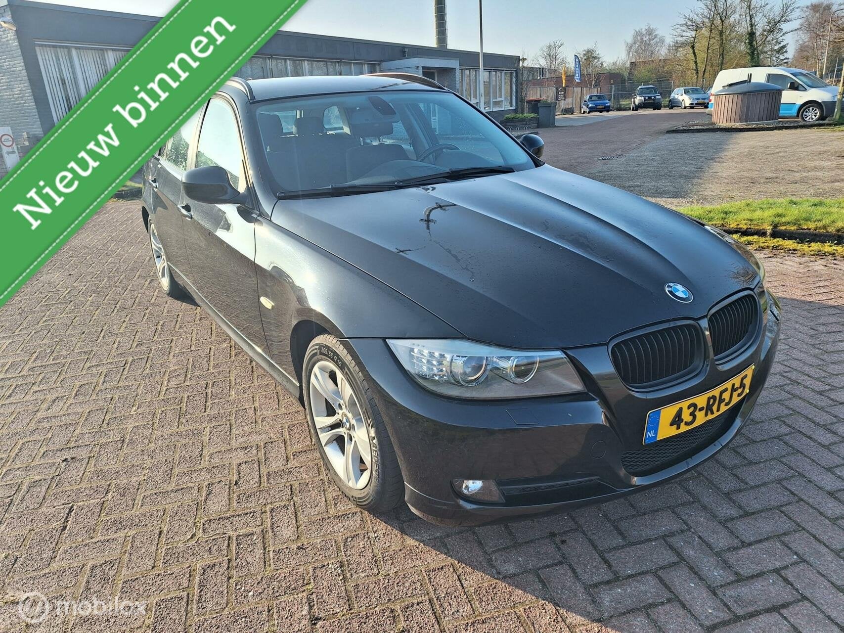 BMW 3-serie Touring 318i Corporate Lease, Auto's, BMW, Euro 5, 4 cilinders, Zwart, Origineel Nederlands