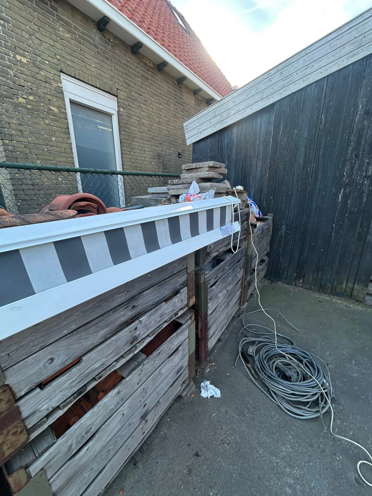 Uitvalscherm nieuw elektrische, Ophalen of Verzenden, Minder dan 250 cm, Uitvalscherm, Minder dan 150 cm
