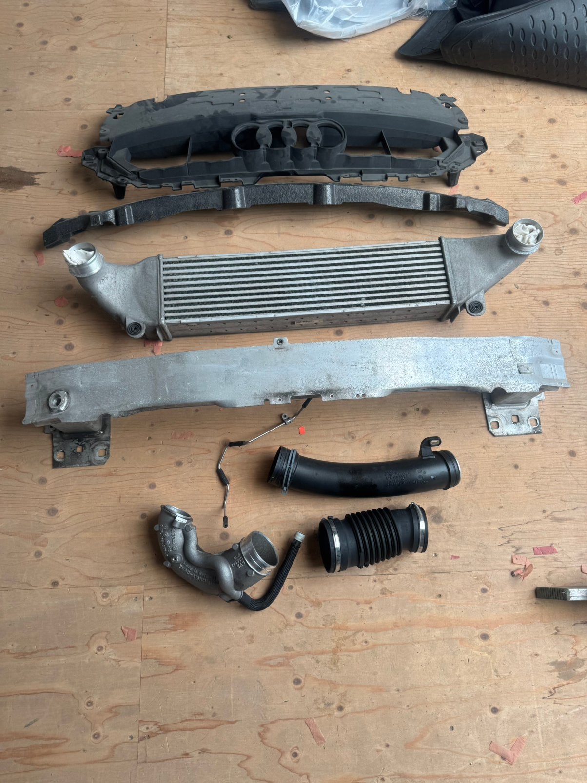 Audi RS3 8V onderdelen Intercooler Bumperbalk en plastics, Ophalen, Gebruikt, Audi