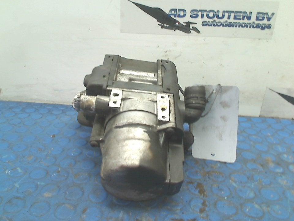Standkachel BMW 5 serie Touring (F11) 2012 9023093b, Gebruikt, Petuelring 130, München 80809, , Duitsland, BMW, Bayerische Motoren Werke AG