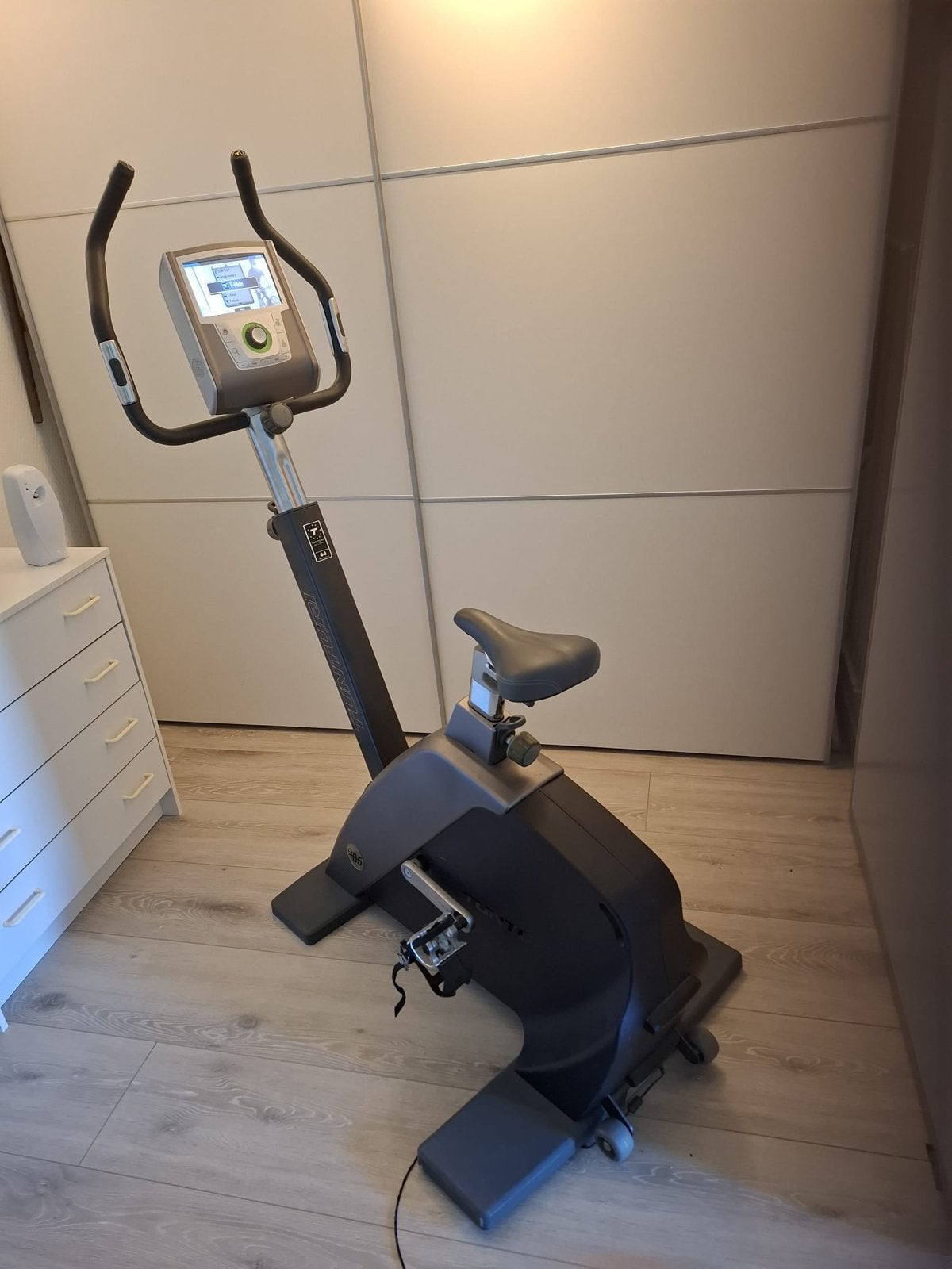 Prima hometrainer - Hoogte instelbaar, Ophalen, Gebruikt, Benen, Hometrainer