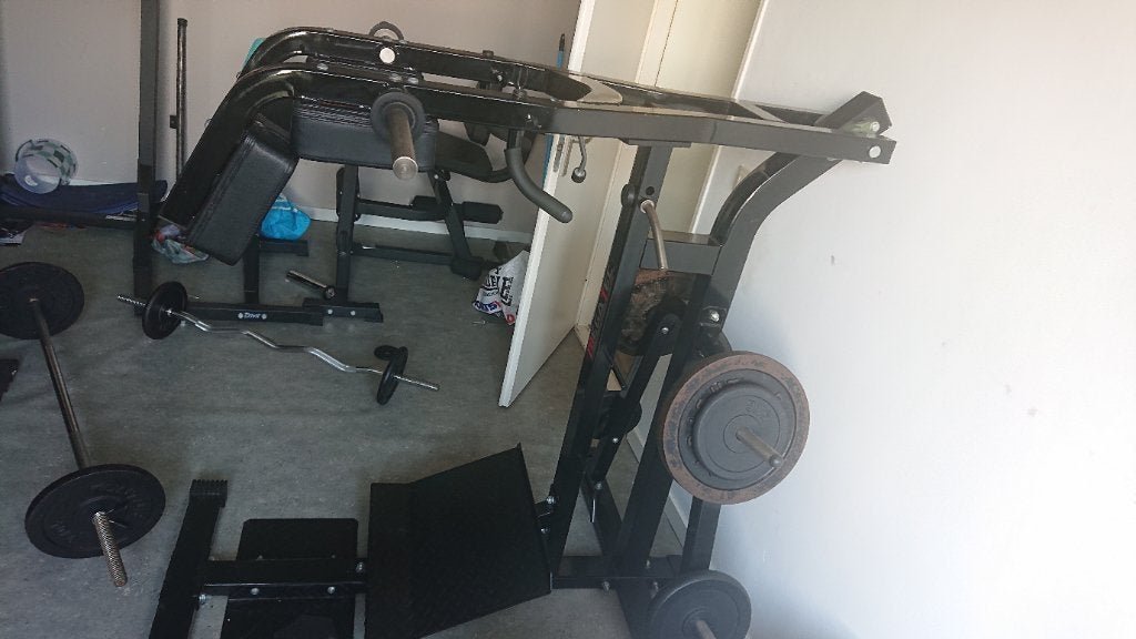 Hele fitness gym (ook eventueel los te koop!), Ophalen, Overige materialen, Benen, Krachtstation
