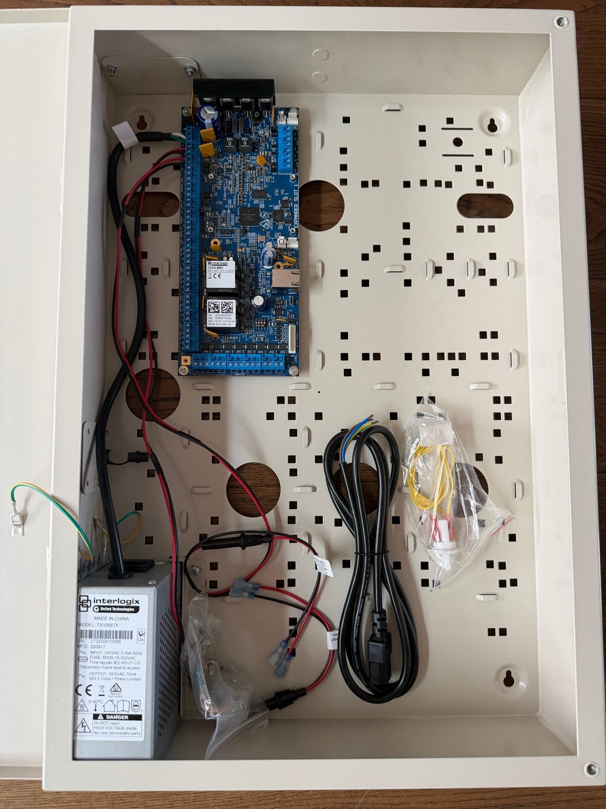Aritech CDC4 Intelligente 4-8 deur/liftcontroller, Ophalen of Verzenden, Nieuw, Overige typen, Overige soorten