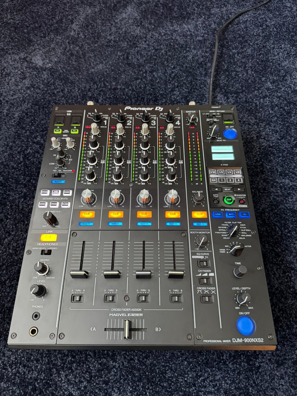 Pioneer DJM 900 NXS 2 Nieuwstaat DJM900 Nexus + Flightcase, Muziek en Instrumenten, Ophalen, Zo goed als nieuw, Minder dan 5 kanalen