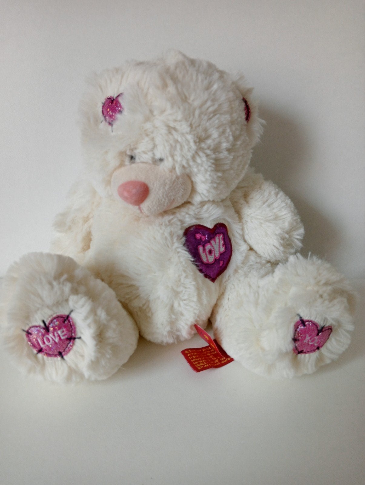 Schattige witte teddyber met roze hartjes - Zo goed als nieu, Overige merken, Overige karakters, Beer, Ophalen of Verzenden