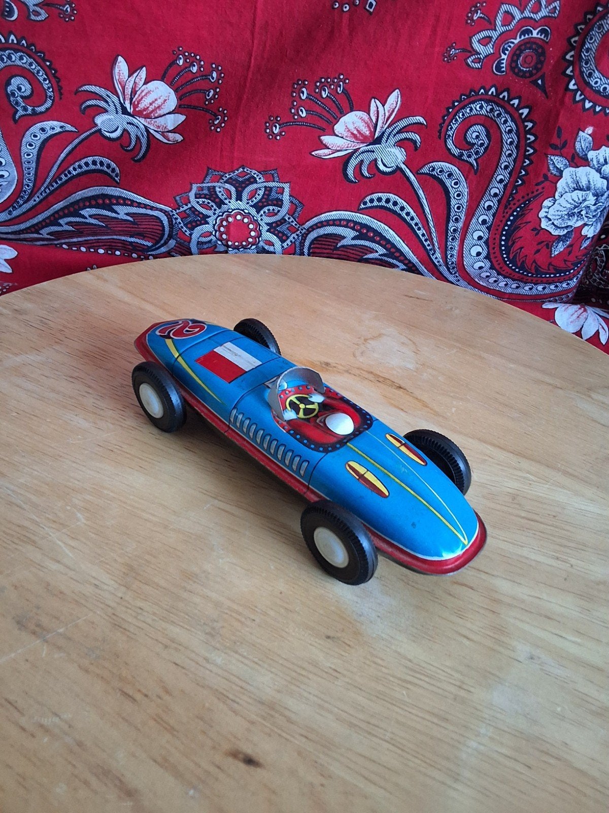 FERRARI  MET FRICTION POWERED ONBESPEELD, Ophalen of Verzenden, Zo goed als nieuw, Bburago