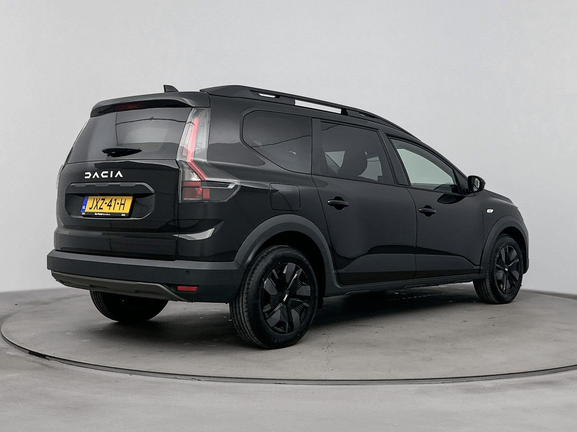 Dacia Jogger 1.0 TCe Expression 7 persoons. 110PK | Climate, Auto's, Voorwielaandrijving, Dealer onderhouden, Stof, Euro 6