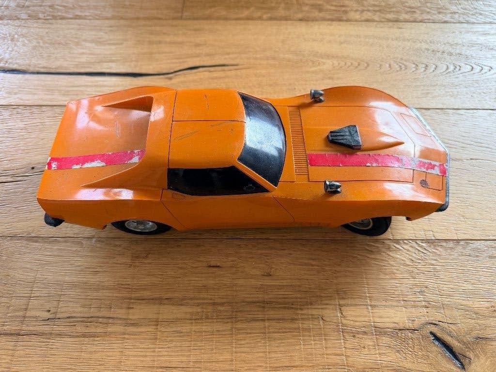 Eldon Corvette Sting Ray – 1968 – oranje modelauto  vintage, Ophalen, Gebruikt, Auto, Overige merken
