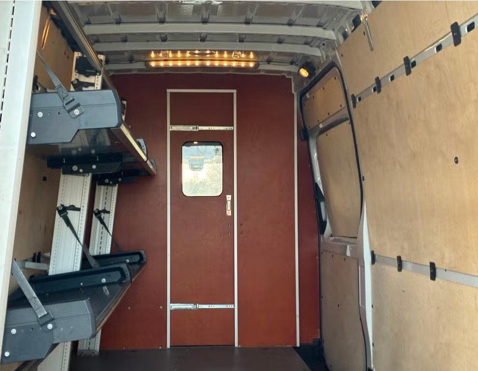 Bedrijfswagenstelling / pakketrekken voor bestelbus TNT, Ophalen, Gebruikt