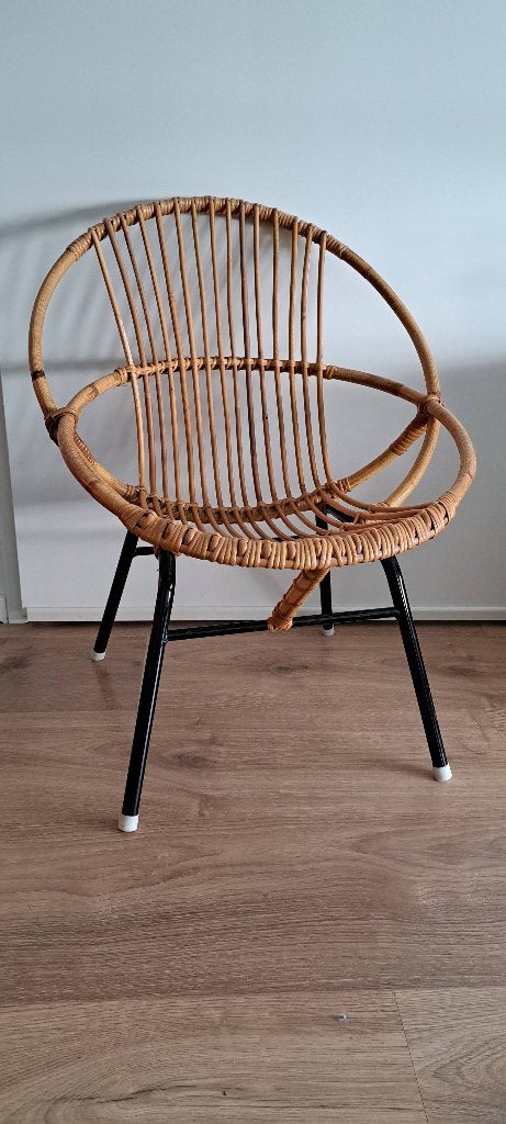 Vintage rotan stoeltje, Ophalen