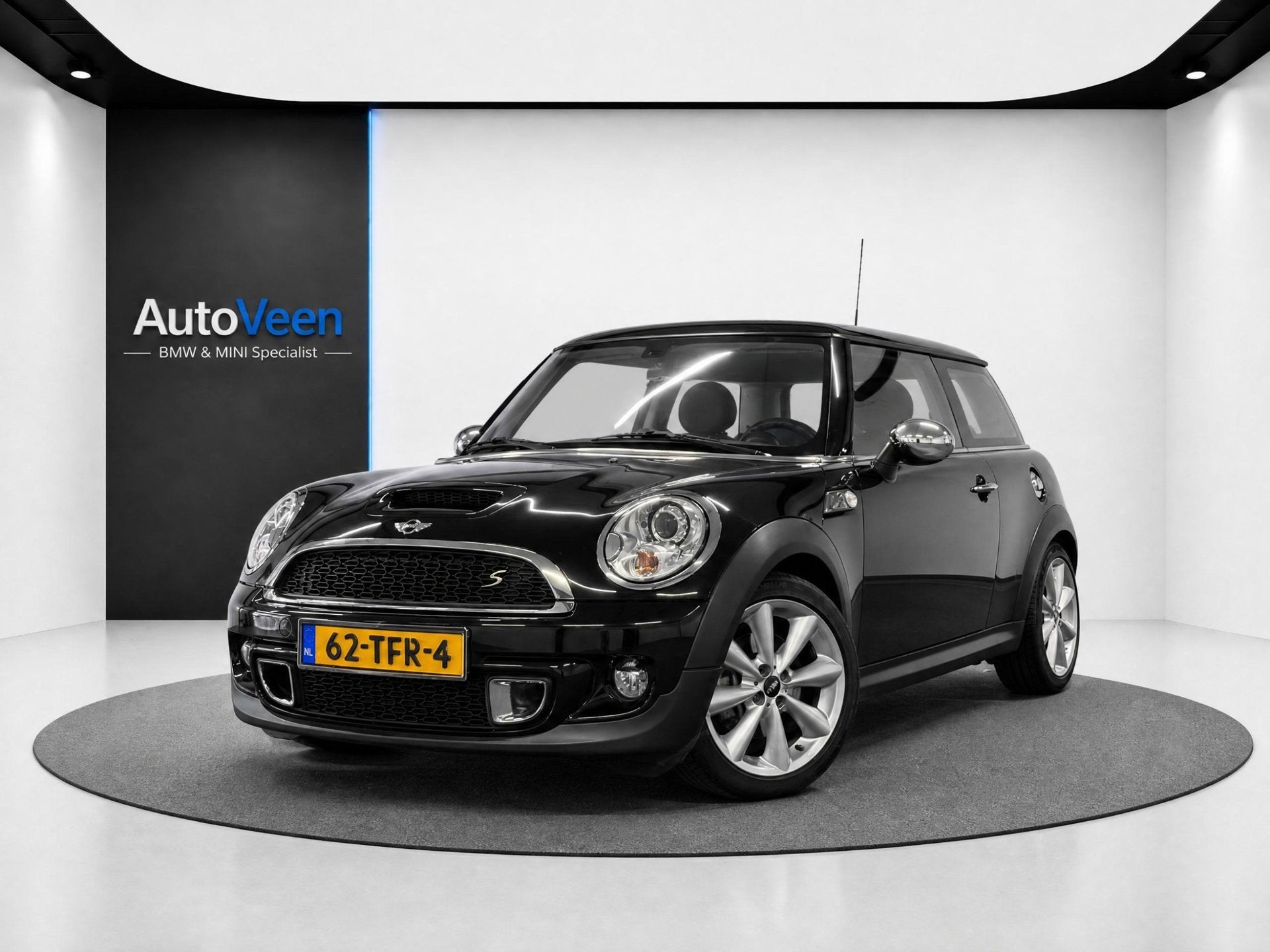 Mini 3-Deurs 1.6 Cooper S 10 Years II (LEDER, NAVI, PARKEERS, Auto's, Mini, Voorwielaandrijving, Euro 5, Gebruikt, 4 cilinders