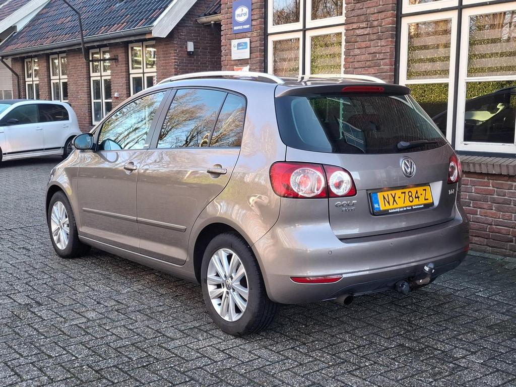 Volkswagen Golf Plus 1.6 TDI DSG Aut. Highline Style Trekhaa, Auto's, Euro 5, 730 kg, Gebruikt, 4 cilinders