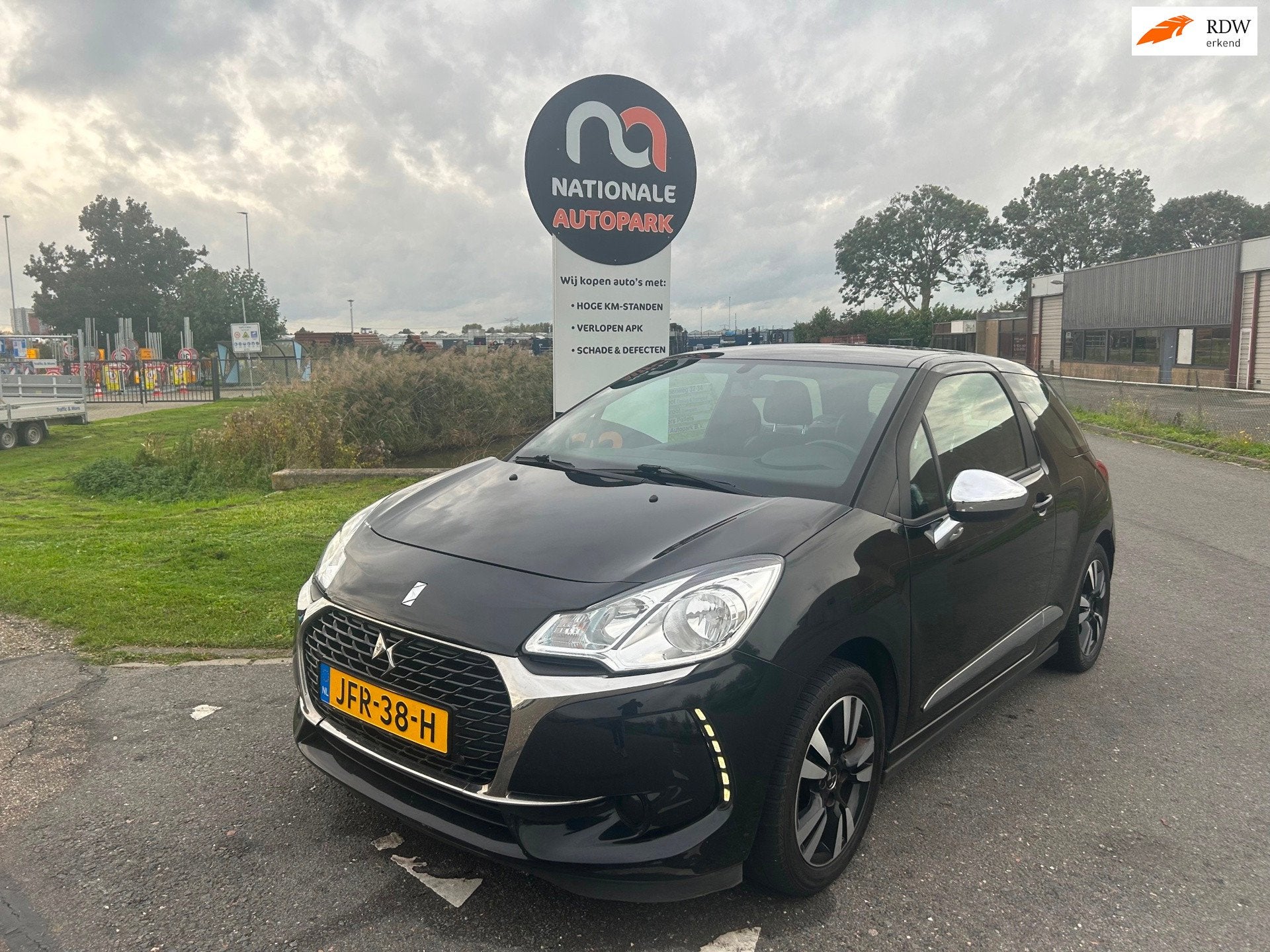 DS 3 | 2017 | 1.2 PureTech So Chic 82 pk | Handgeschakeld |, Auto's, Voorwielaandrijving, Gebruikt, Euro 6, 1199 cc