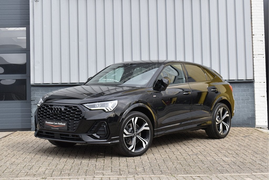 Audi Q3 Sportback 45 TFSI e S-Line 245 Pk Navi Leder Camera, Gebruikt, Zwart, Hybride Elektrisch/Benzine, SUV of Terreinwagen