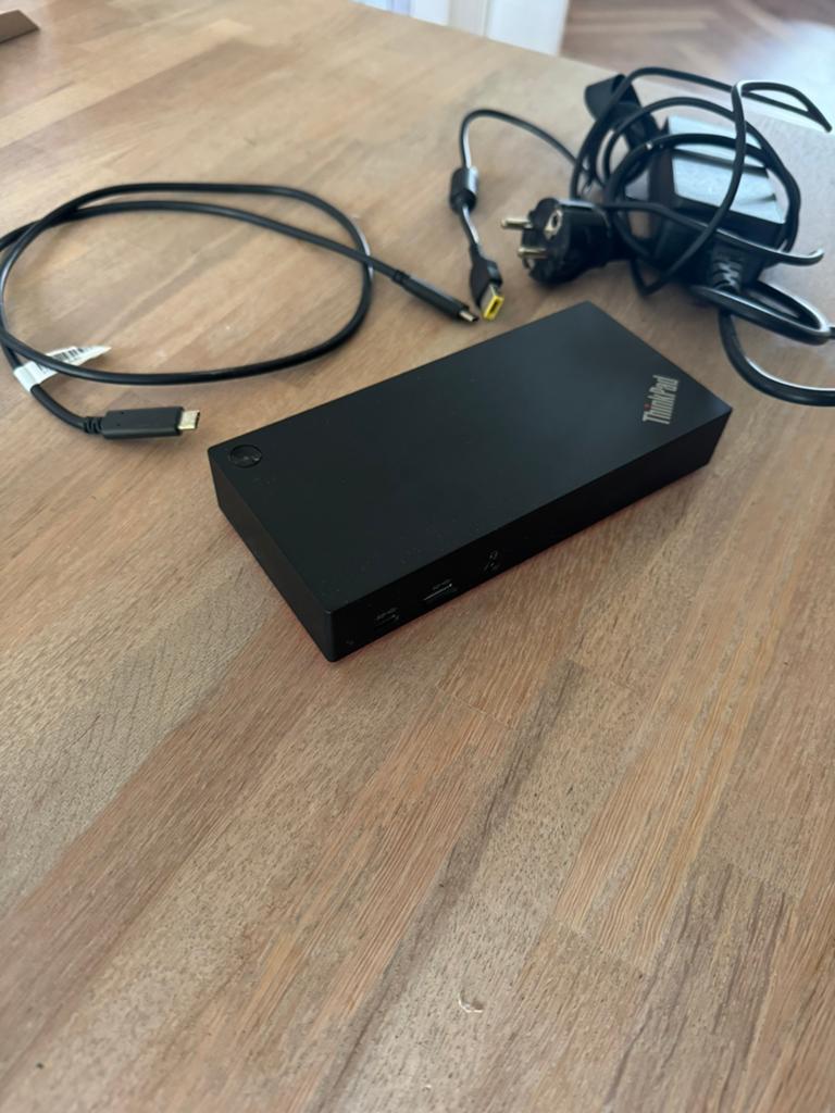 Lenovo Dock Gen2, Computers en Software, Dockingstations, Ophalen, Zo goed als nieuw, Docking station