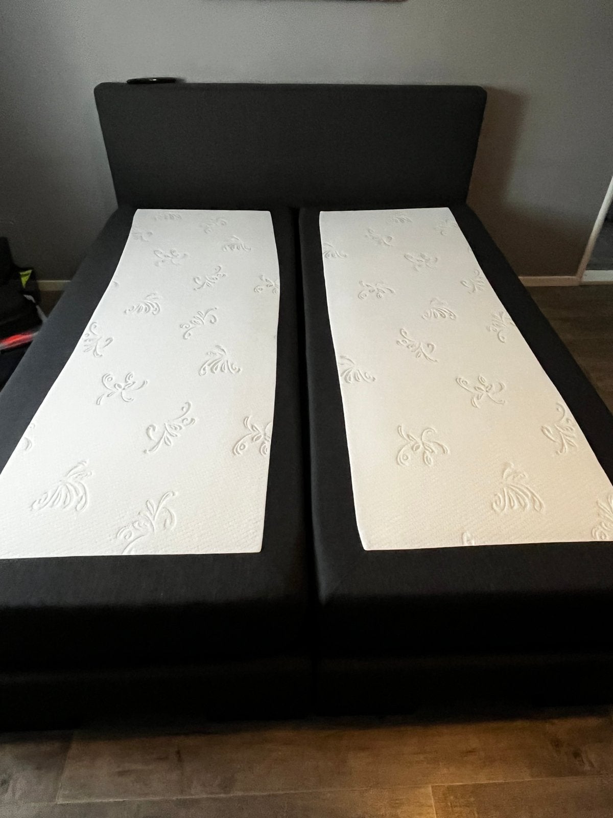 Swiss sense bed matras en onderstel (excl topper) 160x120, Ophalen, Zo goed als nieuw, Tweepersoons, 160 cm