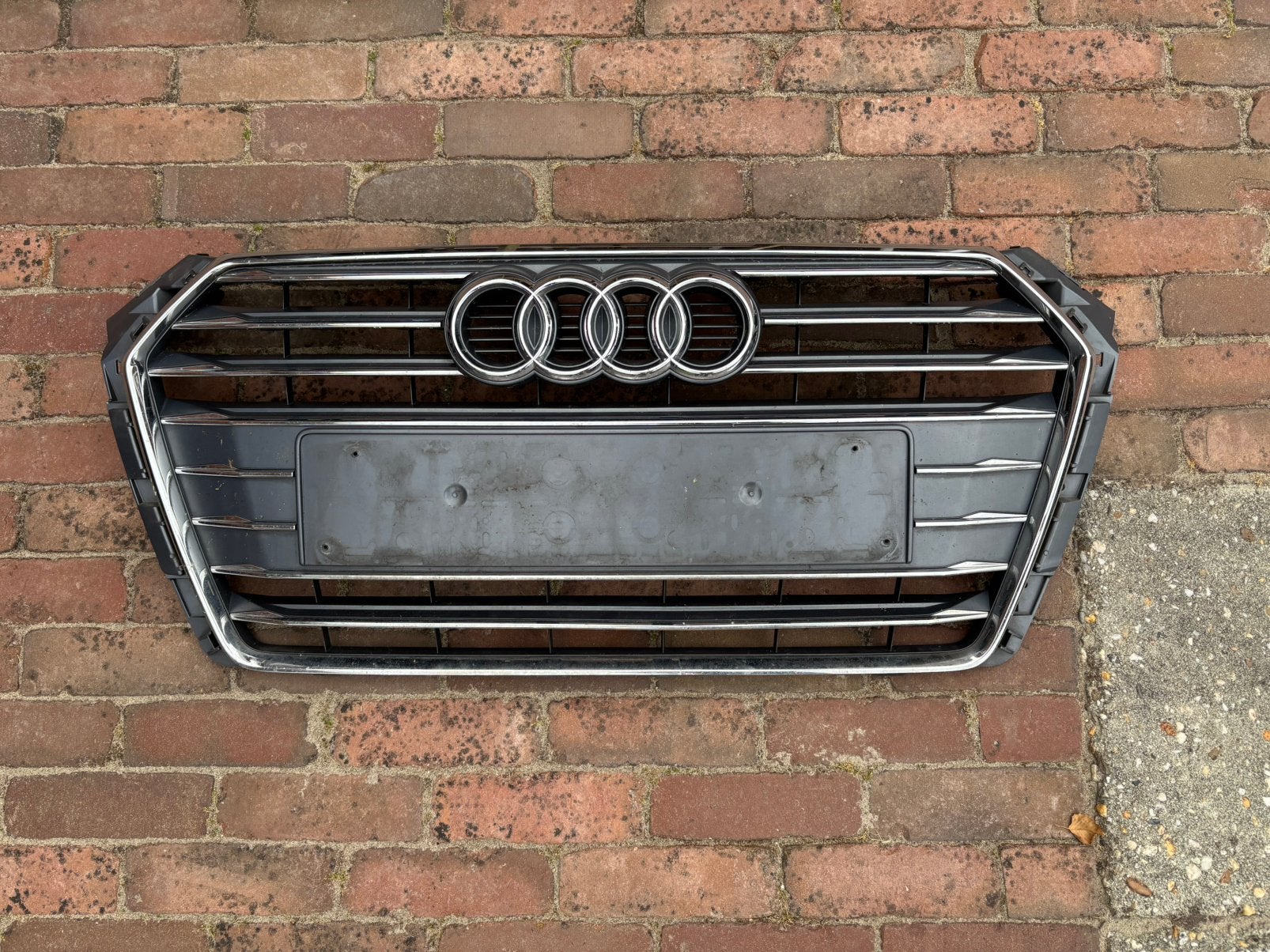 Originele Audi A4 B9 Grill 8W0.853.651 AB, Ophalen, Audi, Bumper