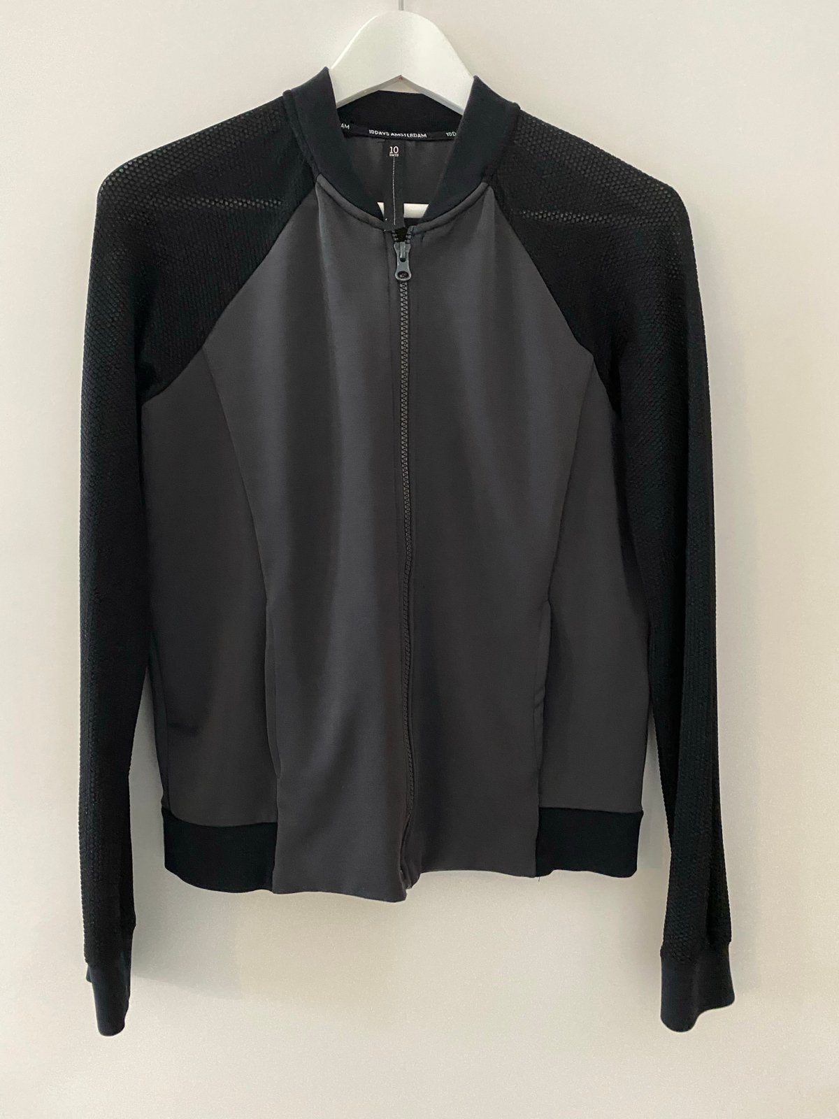 10 days jasje met mesh mouwen, Verzenden, Zo goed als nieuw, Maat 38/40 (M), Zwart