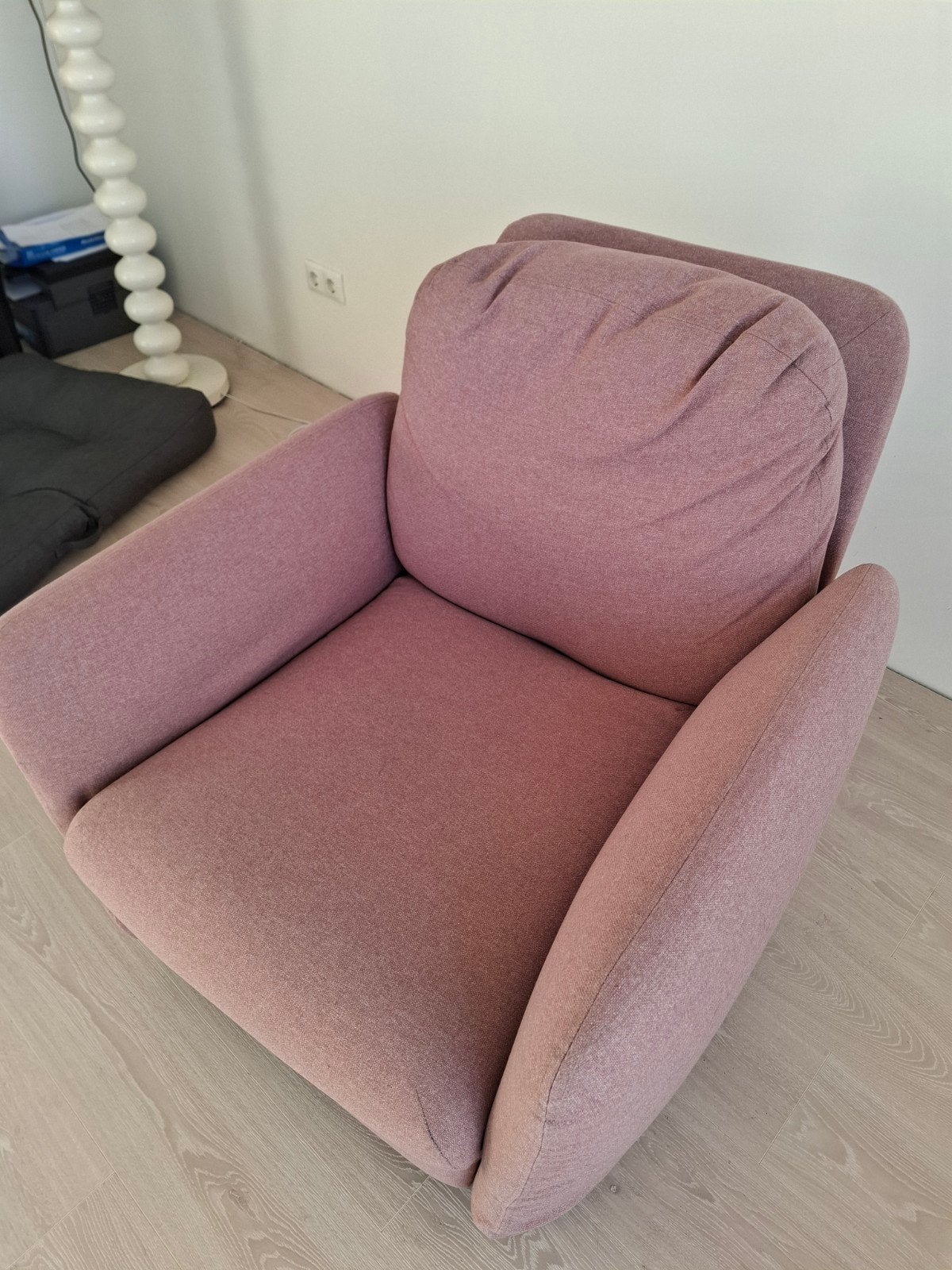 Roze Ikea EKOLSUND relaxfauteuil - 1 jaar oud, Ophalen, Modern, Comfortabel, 75 tot 100 cm, Zo goed als nieuw