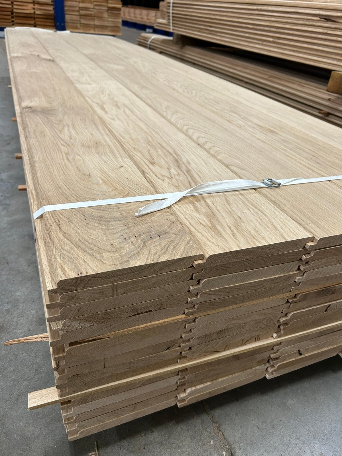 Eiken KD shiplap 20x180wb visbek dakbeschot halfhout rustiek, Ophalen, Zo goed als nieuw, 250 cm of meer, Balken