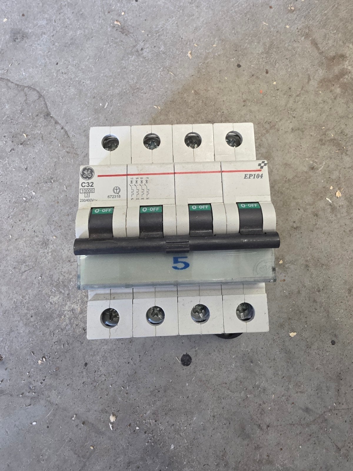 GE C32 10000 230/400V EP104 Schakelaar, Doe-het-zelf en Verbouw, Elektra en Kabels, Ophalen of Verzenden, Gebruikt, Schakelaar