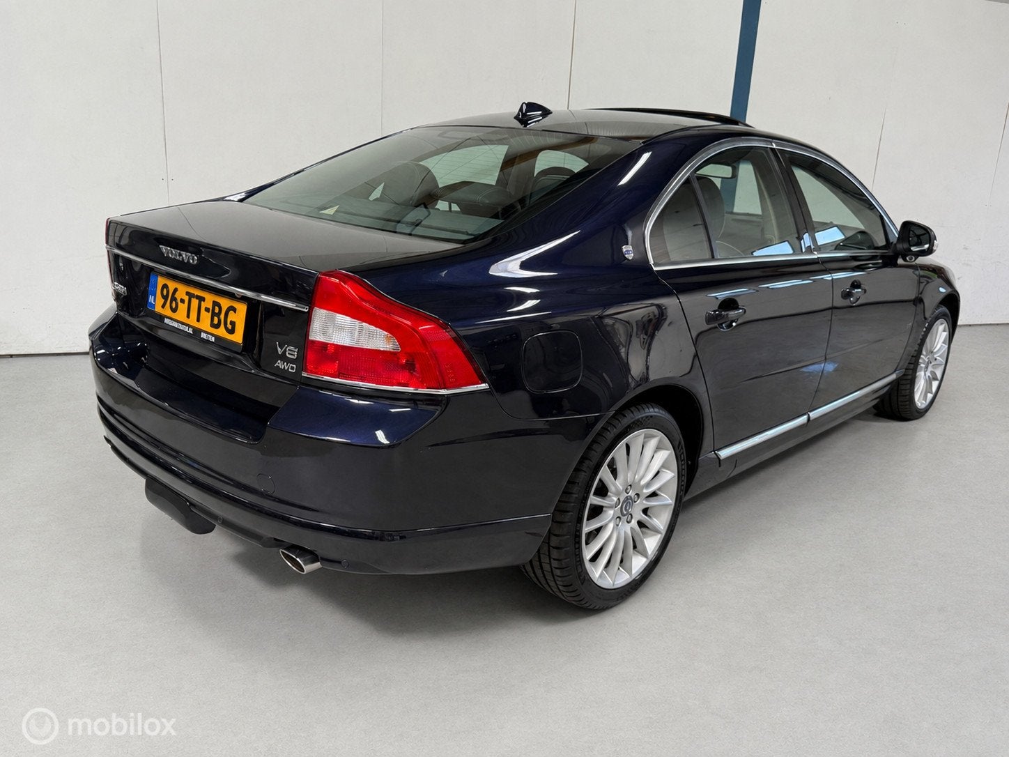 Volvo S80 4.4 AWD Executive NL-AUTO / BTW / LUXE, Auto's, Volvo, 1734 kg, Gebruikt, 8 cilinders, Blauw
