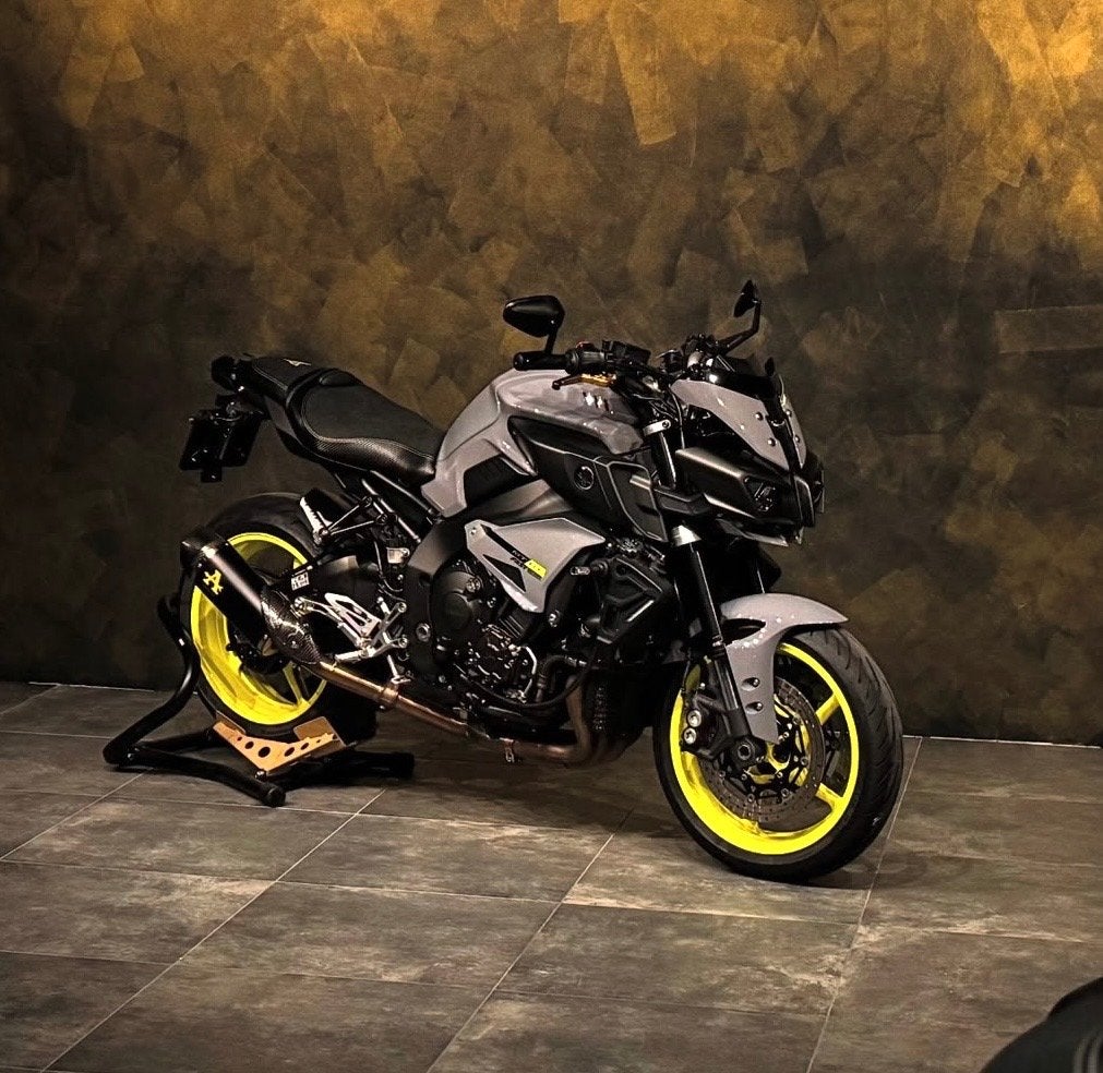 Nieuwstaat Yamaha MT-10 - Volledige Arrow uitlaat, Getuned!, Motoren, Occasion, 4 cilinders, Motorrijbewijs A, Particulier