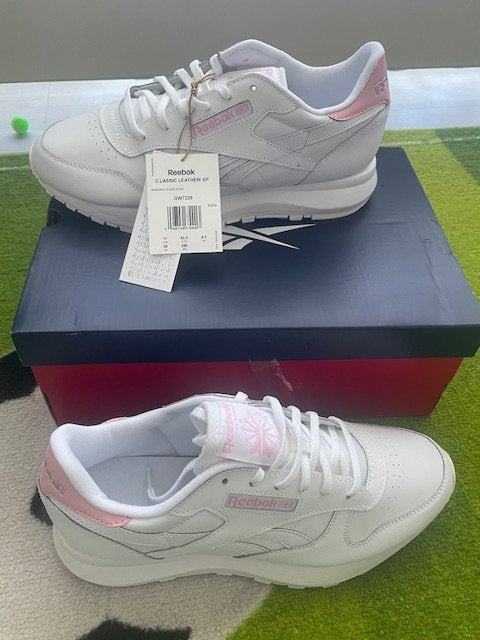 Reebok dames sneakers leer maat 42 nieuw, Wit, Nieuw, Ophalen of Verzenden, Sneakers of Gympen