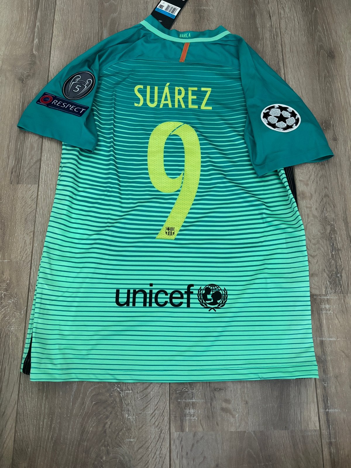 FC Barcelona Suárez #9 shirt - Maat M, Maat M, Ophalen of Verzenden, Nieuw, Shirt
