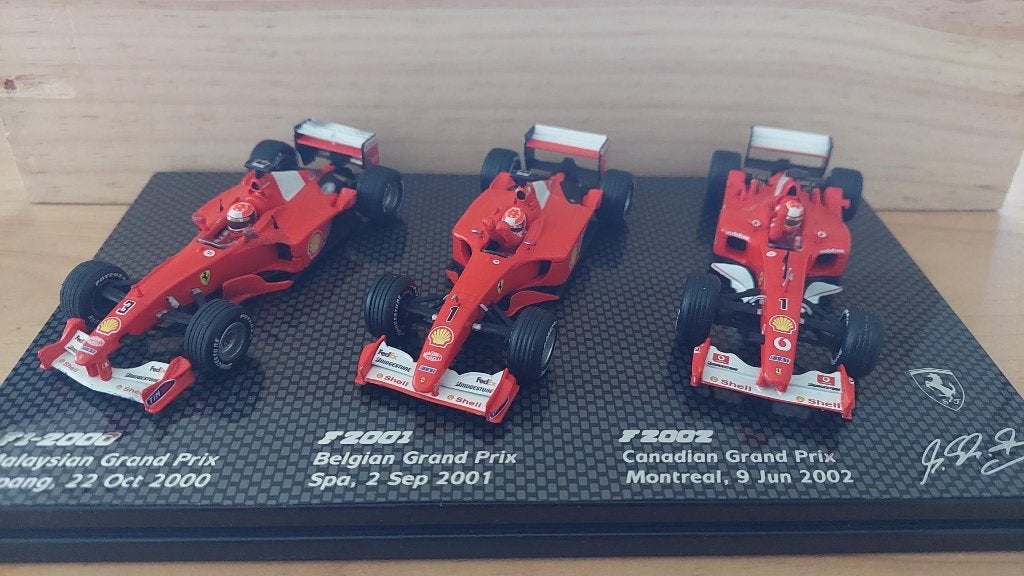 Ferrari Michael Schumacher Set 2000-2002 - Hot Wheels 1:43, Ophalen of Verzenden, Zo goed als nieuw, Auto, Overige merken
