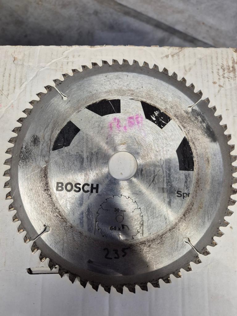 Bosch Cirkelzaagblad 235mm - 64 tanden, Gebruikt, Cirkelzaag, Ophalen of Verzenden, 30 tot 70 mm