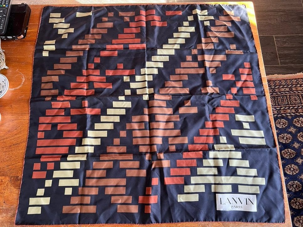 Lanvin Paris Sjaal - Vintage Design, Ophalen of Verzenden, Zo goed als nieuw, Maat 46/48 (XL) of groter, Sjaal