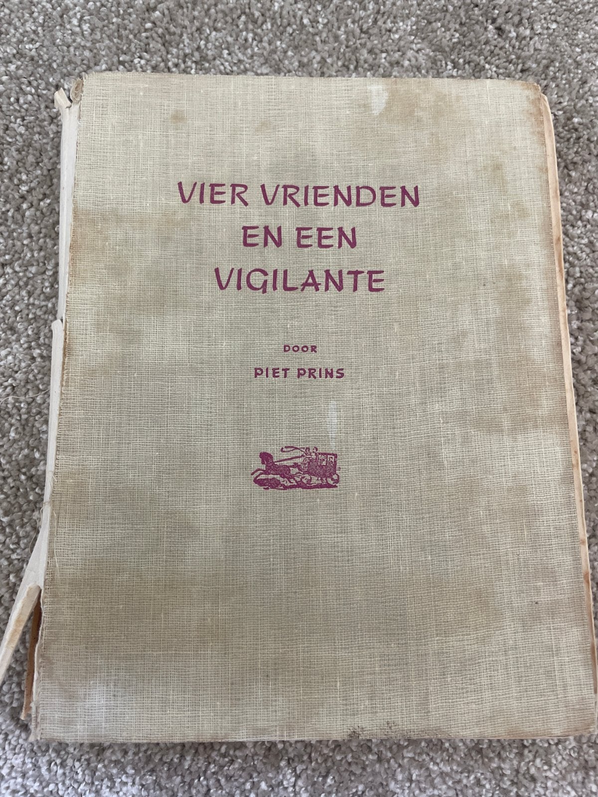 Vier Vrienden en een Vigilante - Piet Prins (Oud Boek), Boeken, Ophalen of Verzenden, Gelezen, Fictie algemeen